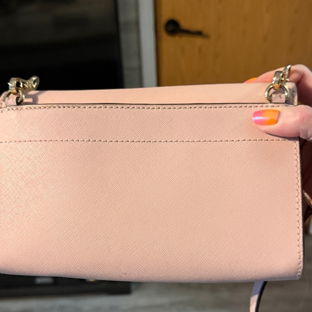 Michael Kors pink Crossbody Bag with Gold Chain - Picture 2 of 6